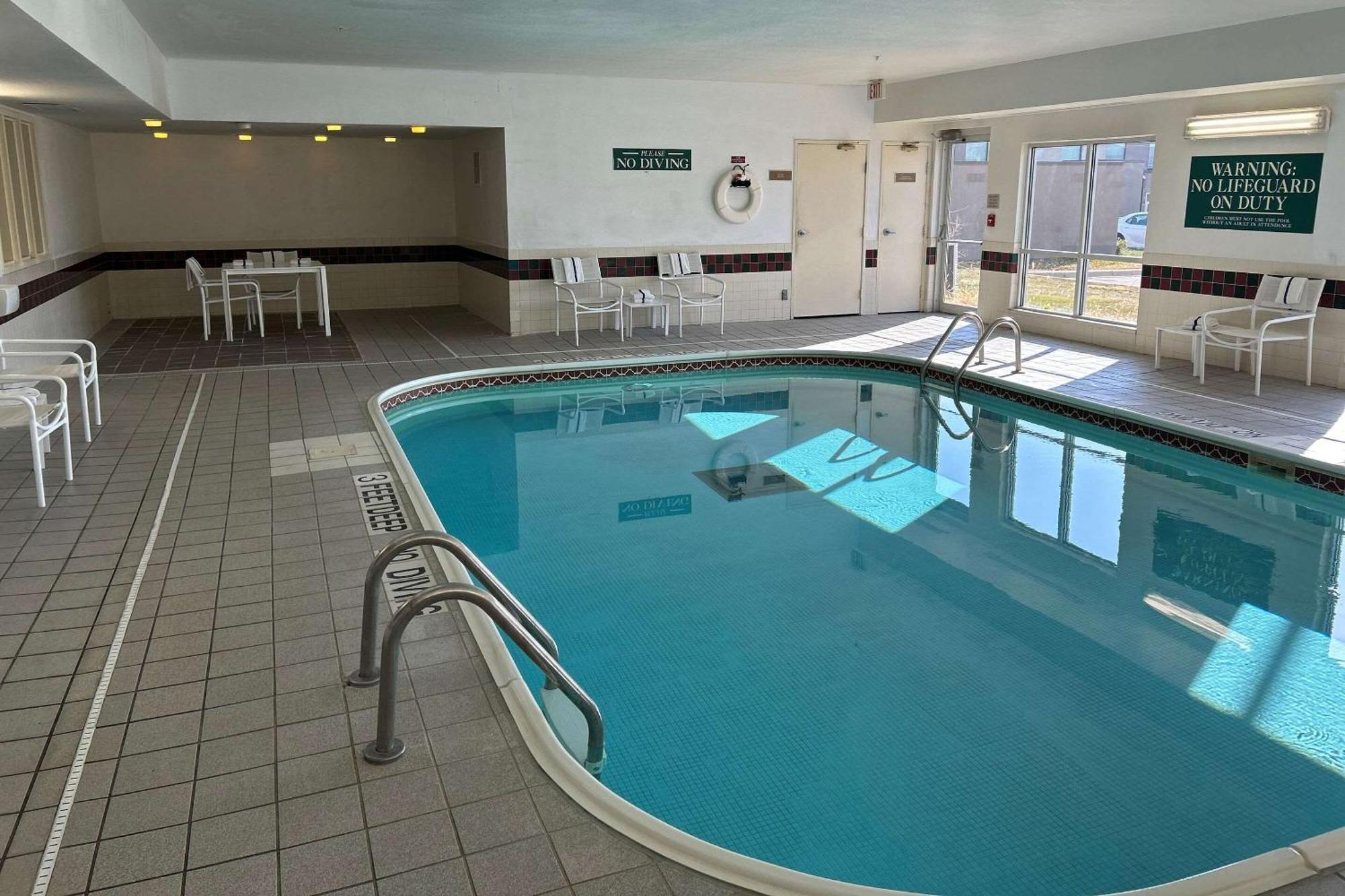 Country Inn & Suites By Radisson, Owatonna, Mn מראה חיצוני תמונה
